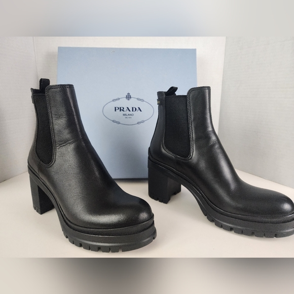 Prada ankle boots size 37.5 - Picture 5 of 15